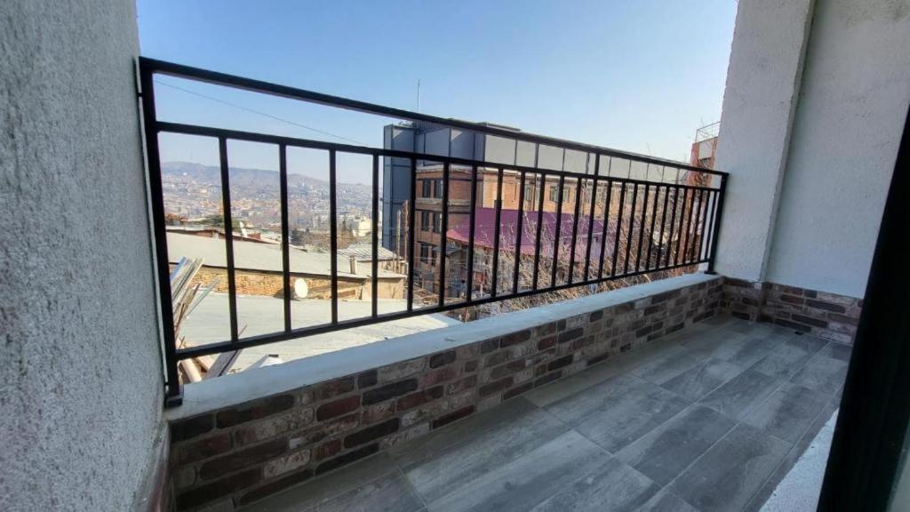 Brothers Apartments With Terrace In Old 第比利斯 外观 照片